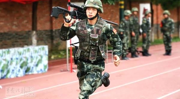 特战分队比武竞赛:特战精英巅峰对决