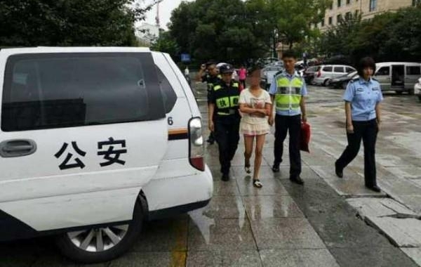 女子到杭州后迷路 民警辗转两天为她找到回家路