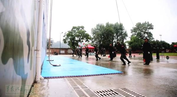 特战分队比武竞赛:特战精英巅峰对决