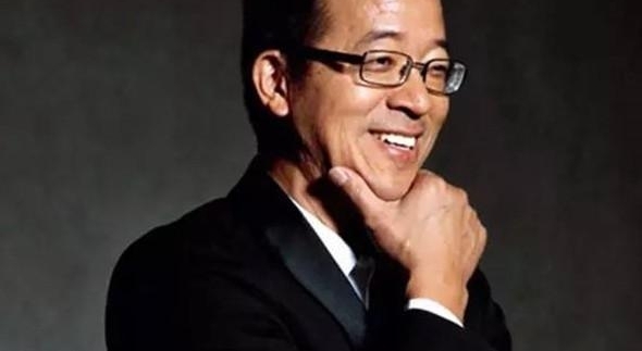 在北大教7年书只分到10平米的房子,他愤而离职创业,今身家160亿