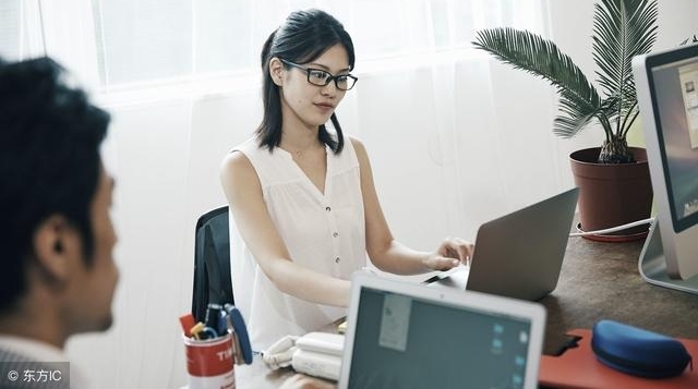 刚毕业如何在职场中避免显得学生气?