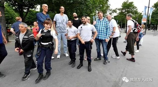 �����š�����������澰��һ���Ӷ�û�����������¶���