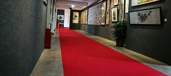 �溲�����������黭��������չ�� ���溲���������Ľ�����ʽ