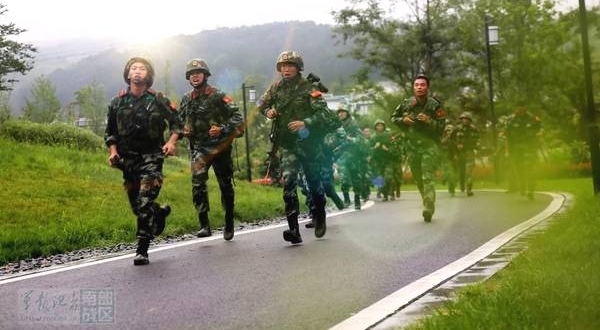 特战分队比武竞赛:特战精英巅峰对决