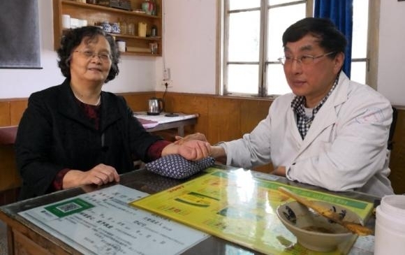 歌乐山上传承百年的中医正骨术