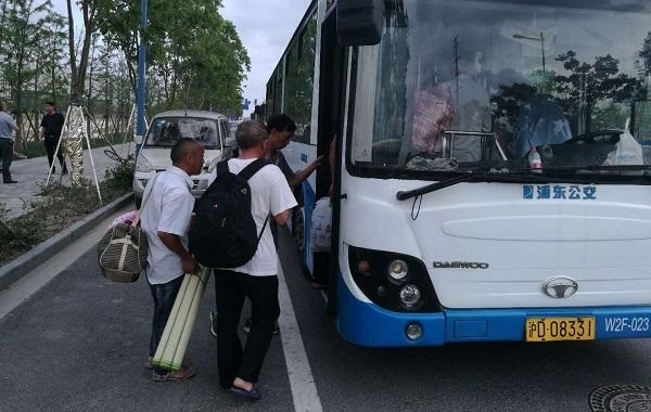 ӭս̨��＂����＂ | ������ս6Сʱ �ϻ㹫������25������ȫת��3420�˴�
