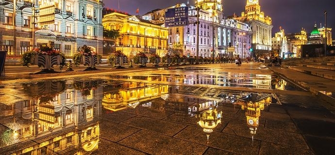 ΪС�����࣬�����˵���ſ�ڵ���ϴ�أ�Ϊ�;����� �γ�����