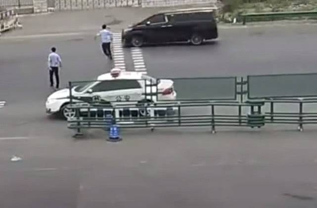 29��С���ڵ����ƺų忨�������� ���ӣ������Ǹ����ӣ�������