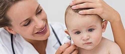 Ӥ��ϲ�����Լ���ͷ����ĸ�о����Ծ���ҽ���Ļ�����ĸ��ͷʹ��
