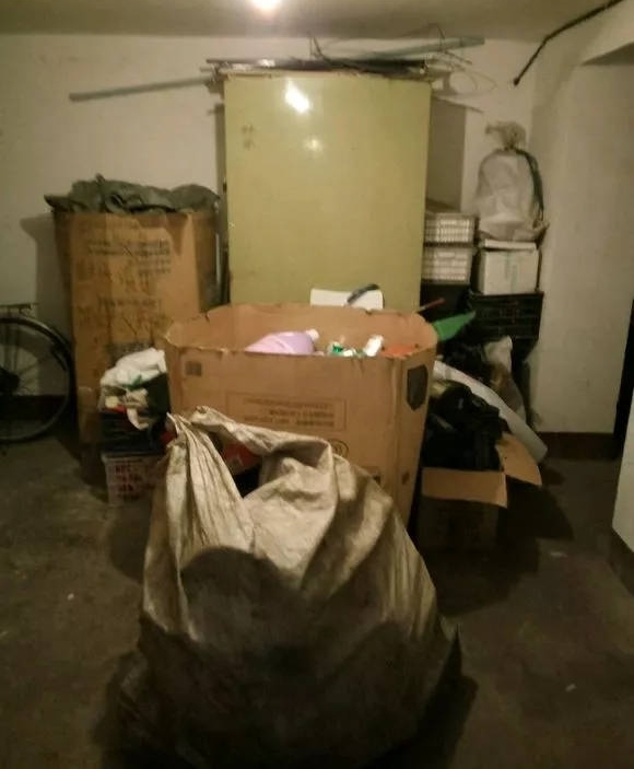 �����̶��硰�չ�վ���ĵ����ұ��ع⣬�����������Ժ�ת��