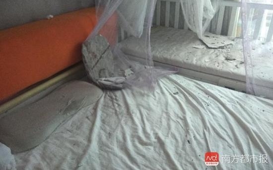 С�������컨��ͻȻ���� 20��ˮ���������˯����