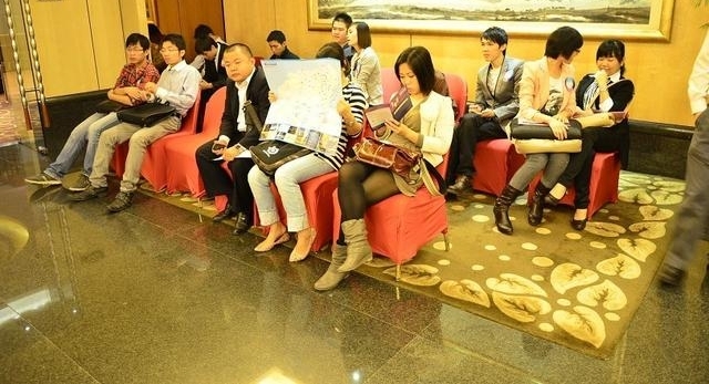 ���Թ٣��ϰ�ֻ��ʮ��Ǯ��ȴҪ�����ʮ��Ԫ�Ķ���������ô�죿