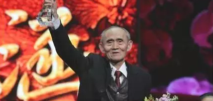 �����@��Щ��Ƭû��һ�Ż񽱣�ȴ��ů����������Ȧ