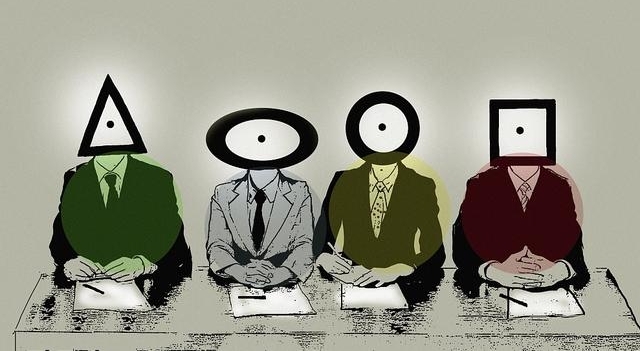 我在新单位刚入职两个月,前任老板迫切希望我回去
