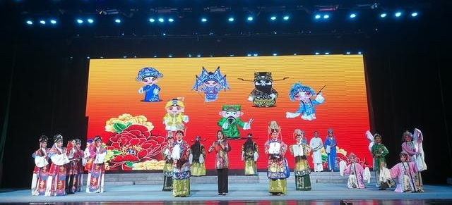 河南禹州:梨园百年展新颜 纵情放歌新时代