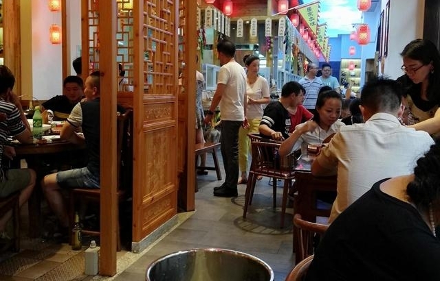 就餐体验——质量或者服务,你更看重哪个?