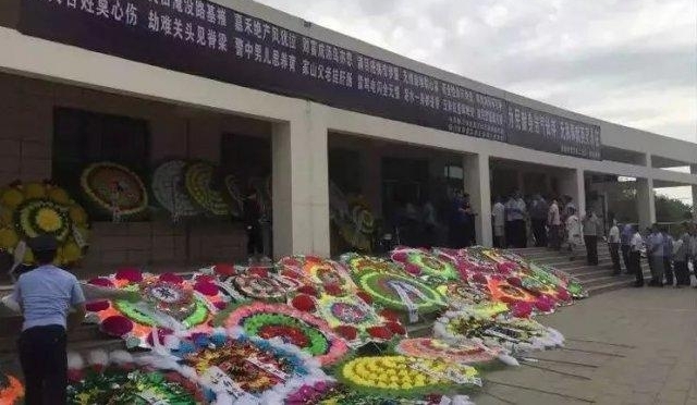 лл������У���ǧȺ��ΪӢ�۸�������