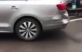 ����������ײ��Υͣ����������������û���Σ�����׷��Υͣ����