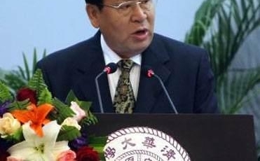 清华大学是中国的最高学府,清华大学的校长是什么级别的干部?