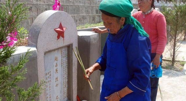 Ϊ����ʿ����һ�ۣ�81��ĸ�״���20��·�ѣ�����������������