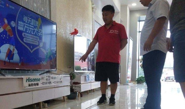 每个小镇青年都有的老板梦 他实现了