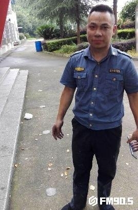 救命题!高速隧道内撞车起火 如何30分钟安全撤离351人