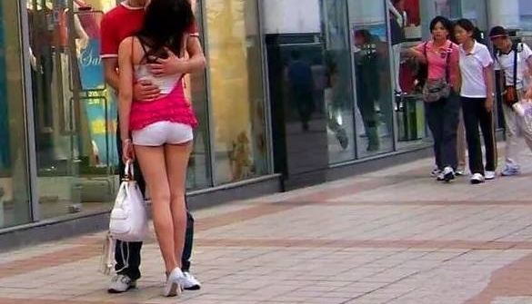 中国女人嫁外国男人,为何如此轻易的俘获女人心?看这几点就明白