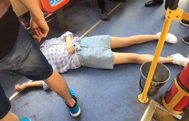 �˿͹������ڻ赹 ˾���˿�����ʩ��
