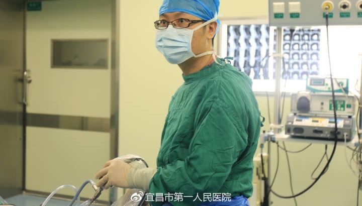 尚峥辉:刀尖上起舞只为那一个微笑