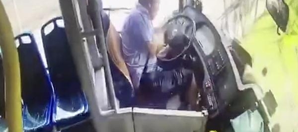 ��أ������߹���ʧ��ʱ ˾��ͻȻ�ᵹ��ͷ