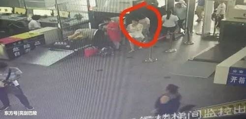 离奇失踪女孩已回岳阳!“雷叔叔真是个好人!”感谢大家!