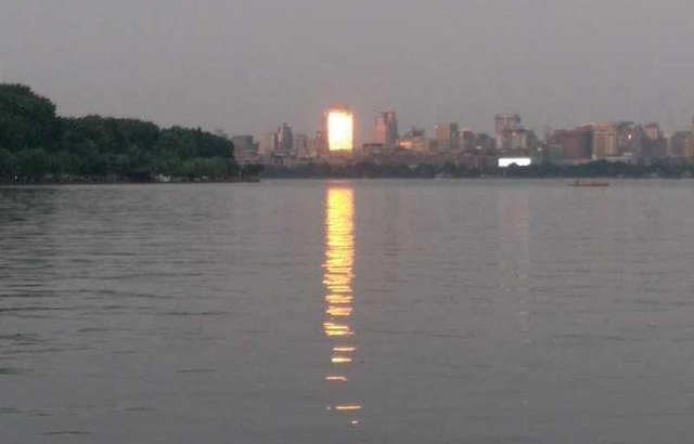 �������ߵĵƴε�����