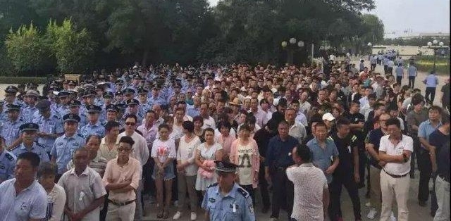 лл������У���ǧȺ��ΪӢ�۸�������