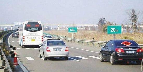 高速车距小于100米,将罚200元?全新抓拍系统上路!