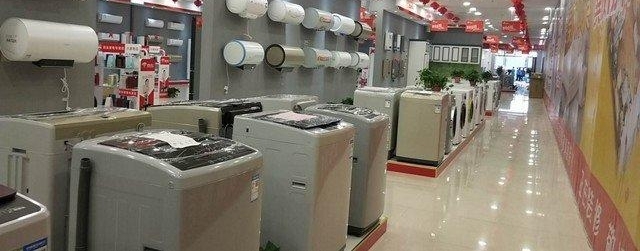 每个小镇青年都有的老板梦 他实现了