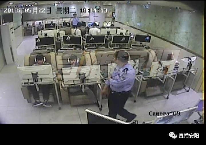 光天化日安阳彰德路附近发生抢夺案 行人手机和现金被抢