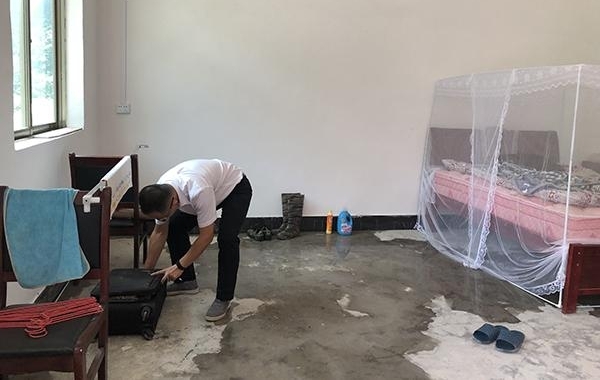90���һ��ǣ���壺����׳�����ƶ������Ķ����߲���
