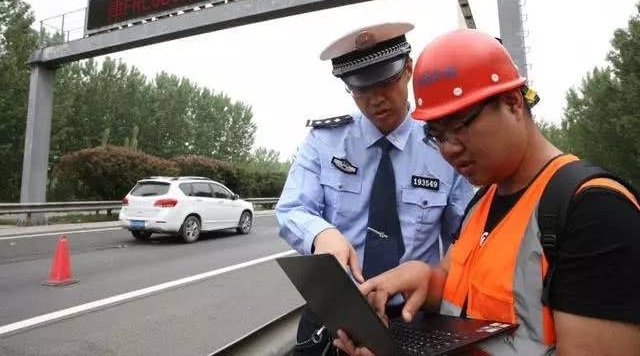 高速车距小于100米,将罚200元?全新抓拍系统上路!