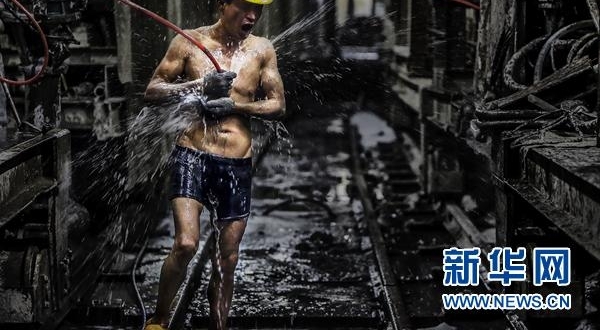 确认过眼神,这就是今年夏天最美的脸……