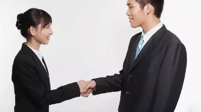 ���Թ٣��������ж�����Ա������ҵ���ظ������֣�����¼�ã�