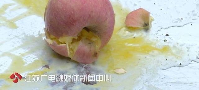 �߿����ﵽ���ж���£����Ǵ�8¥���˸����ϻ��裬�����ˡ���