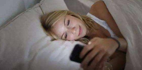 ͼ������Ů��ζ���ĩ���·��ڿ����Լ���