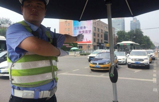 �ں�ˮ�����⣺�¾������µ��Ͷ���