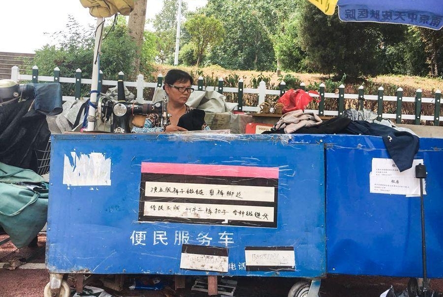 行走的食堂:论如何喂饱南京人凌晨1点的孤独?