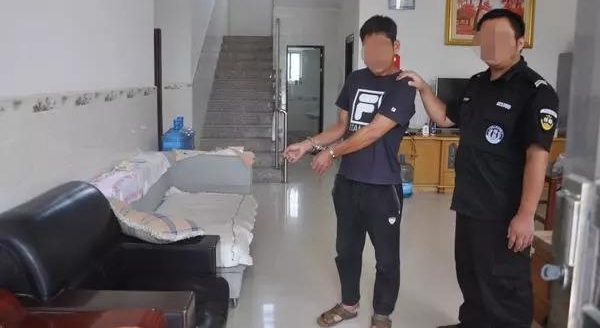��ƽһ�������ε�������Ծ���ץ���Գơ����������ö��ѣ�