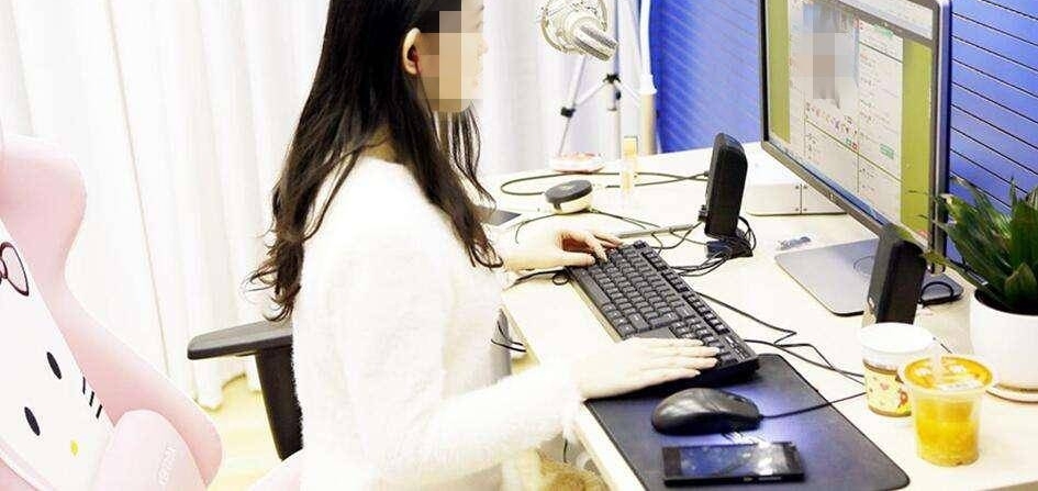 ���������Ľڲ�����һ�أ���ҹ��ͷȥ��ֽ��������Ц����Ǯ��