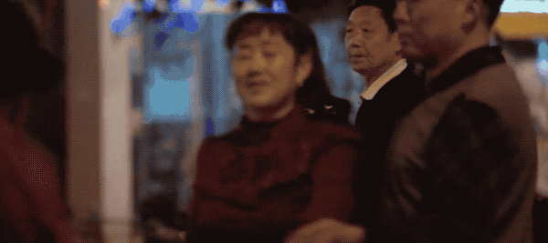�й�����Ϊ�γ��Թ㳡�裿������������̵Ĵ�