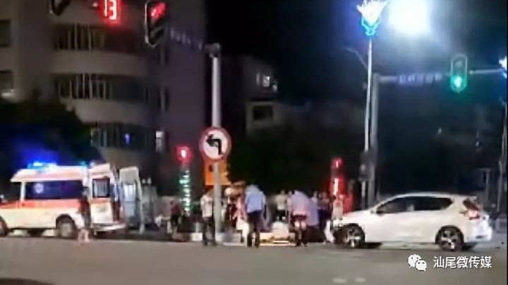 �賿������Ů�ӵ���ͷ������Ѫ������ֱ�ӣ�