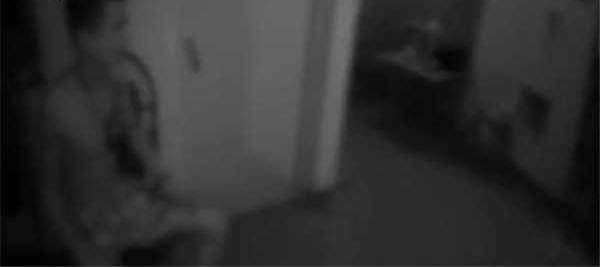 �����������Բ���Ů���� ԭ������ס�ڸ���...
