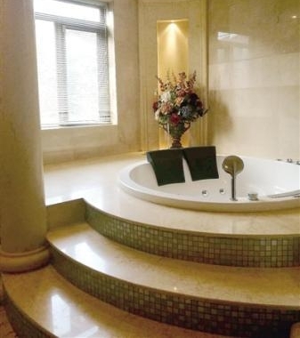 ����800���Ѻ���һֱ���� 370��ƽ���ױ������ڿ�